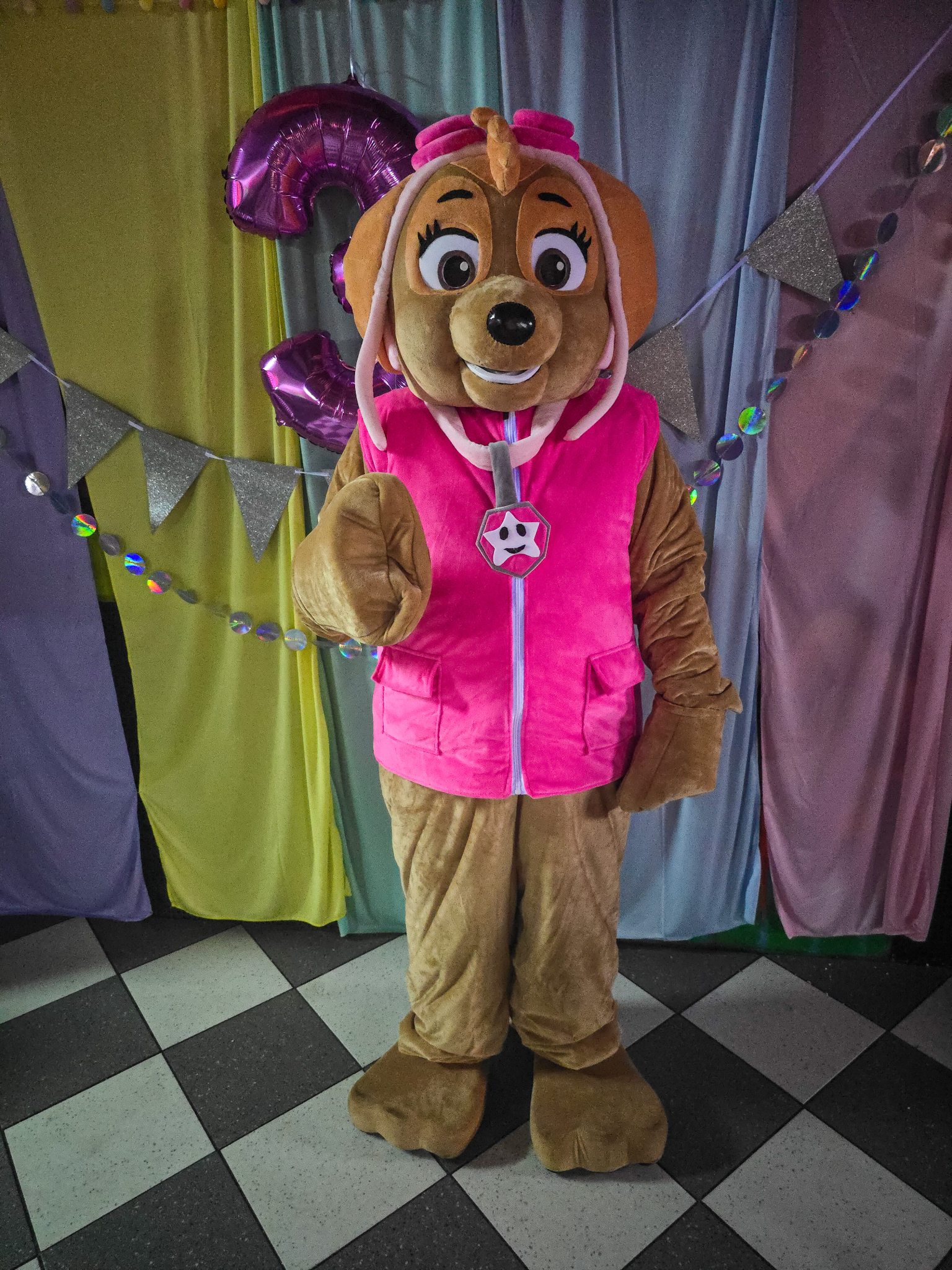 Maskot Skye